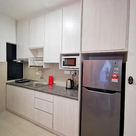 Astetica Residences 200Mbps Wifi Netflix Seri Kembangan Luaran gambar