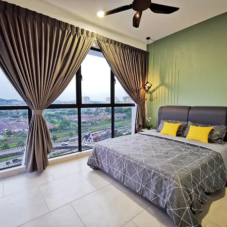 Astetica Residences 200Mbps Wifi Netflix Seri Kembangan Luaran gambar